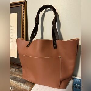 Portland Leather :: Large Classic tote